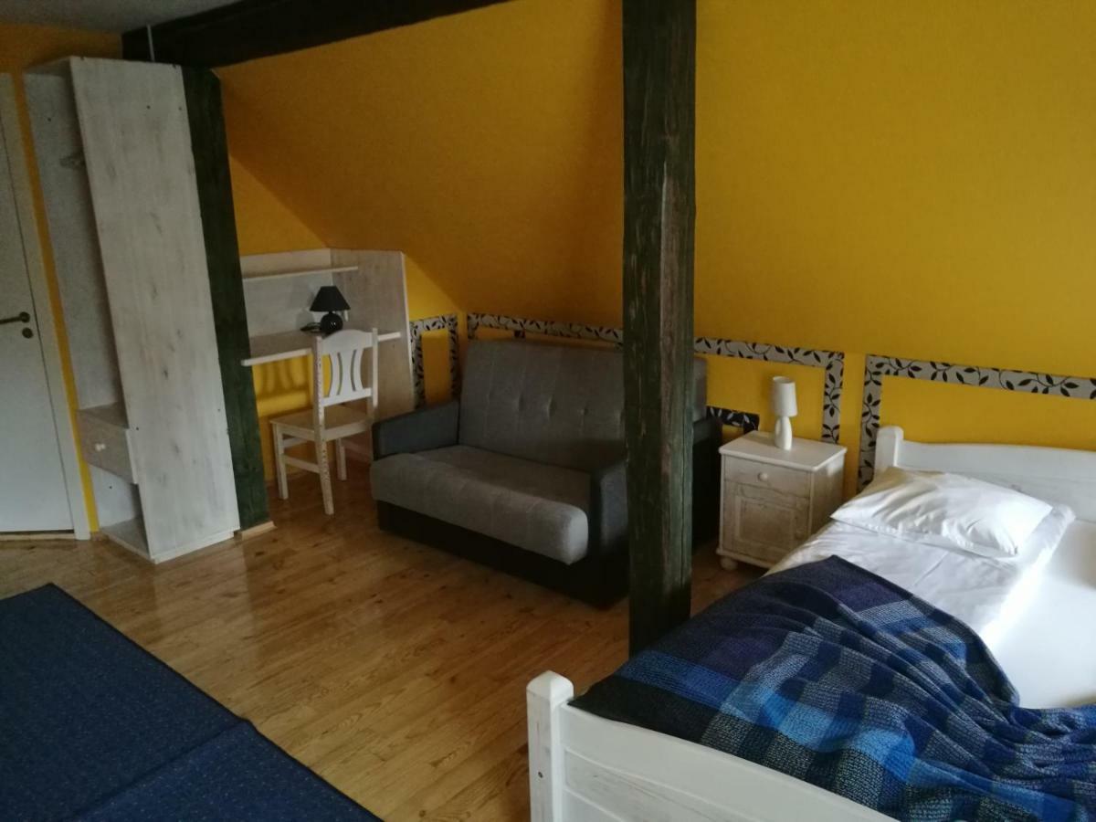 Bebru Pirts Hotell Vecbebri Eksteriør bilde